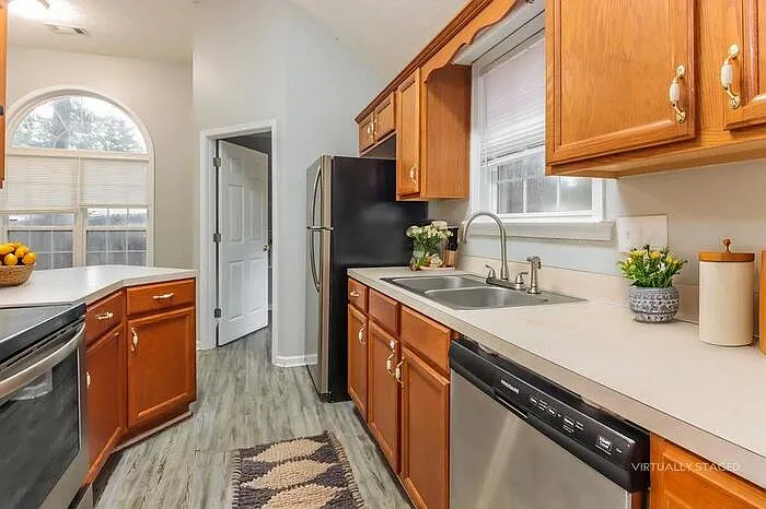 6409 Deerwood Pl — Photo 7