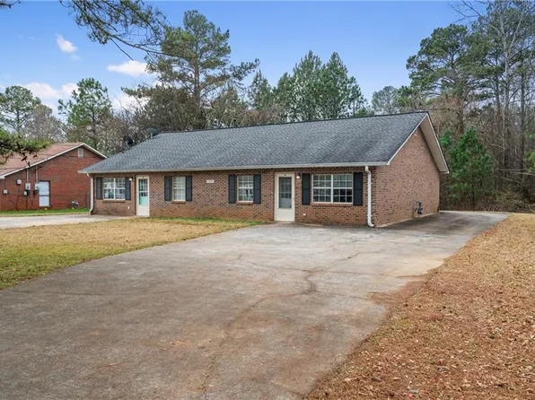 6290 Love St #B, Austell, GA 30168