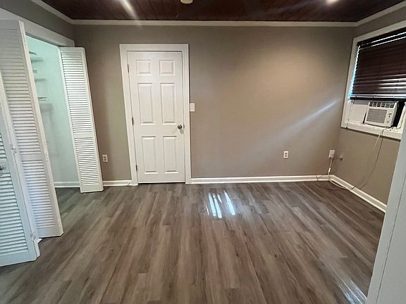4th image of 325 Tipton Rd #1