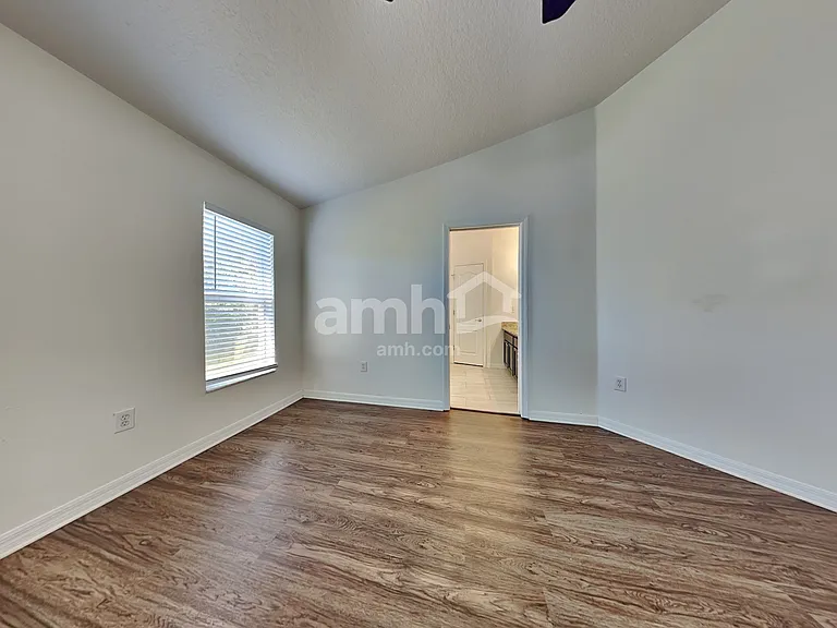 1002 Cristelle Jean Dr — Photo 9