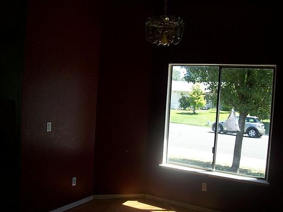 5th image of 2881 Aquino Dr