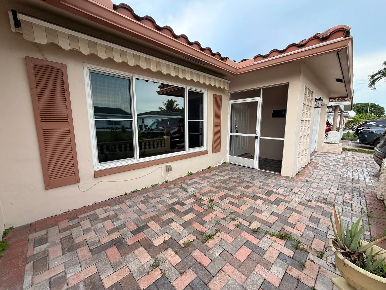 2 bed, 2.0 bath, 1587 sqft, $2,800 — Photo 1
