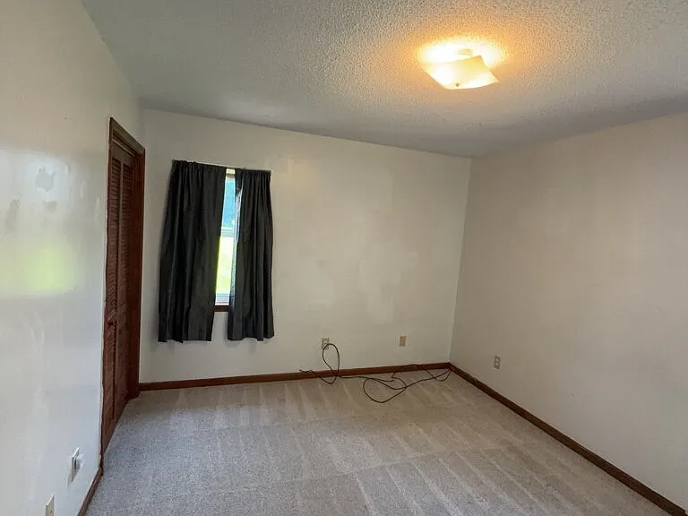 106B Pete Jones Dr — Photo 8
