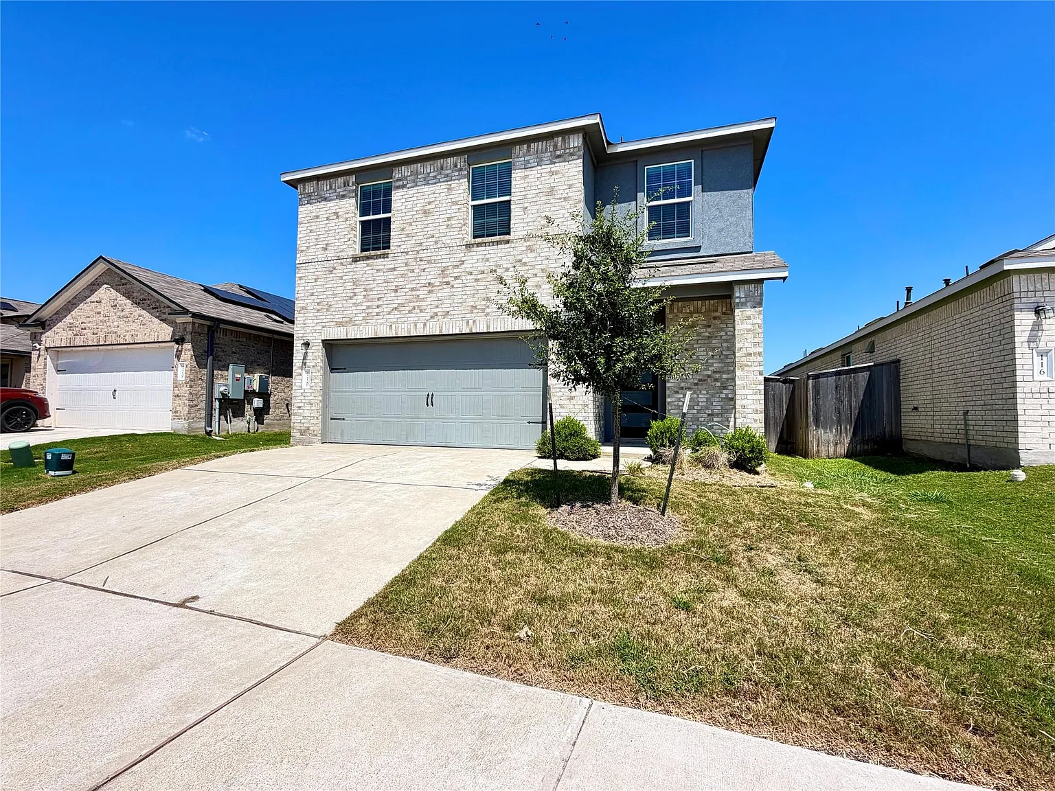 3 bed, 7.0 bath, 1857 sqft, $2,100 — Photo 2