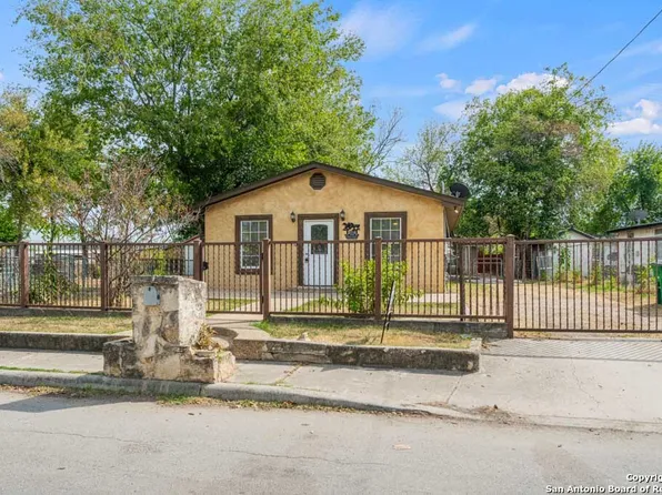 3214 La Rosa, San Antonio, TX 78211