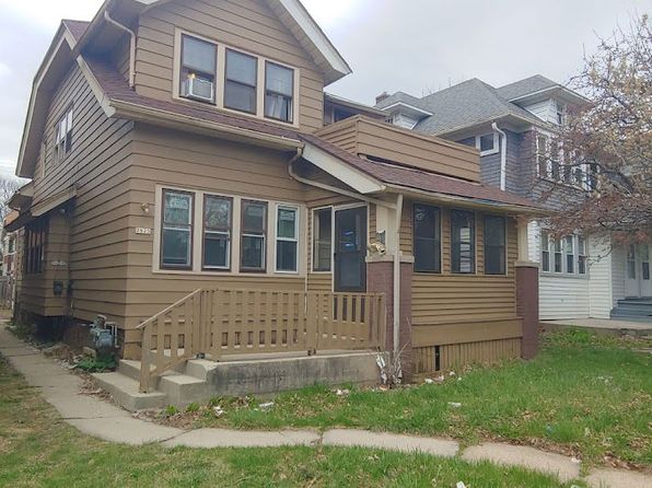 2625 N 50th St