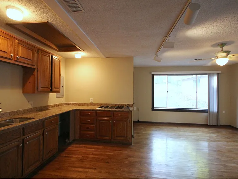 803 Bayliss Dr — Photo 14