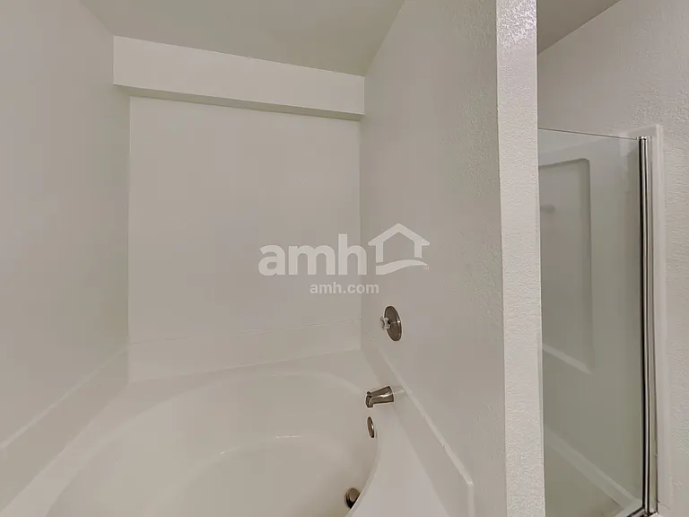 3453 Newgate St — Photo 10