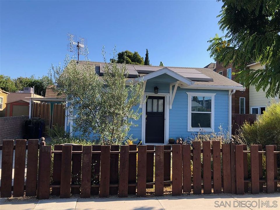 1st image of 2633 Meade Ave