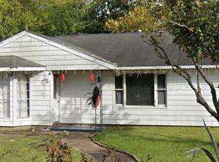 1013 Mobile Dr, Pasadena, TX 77506