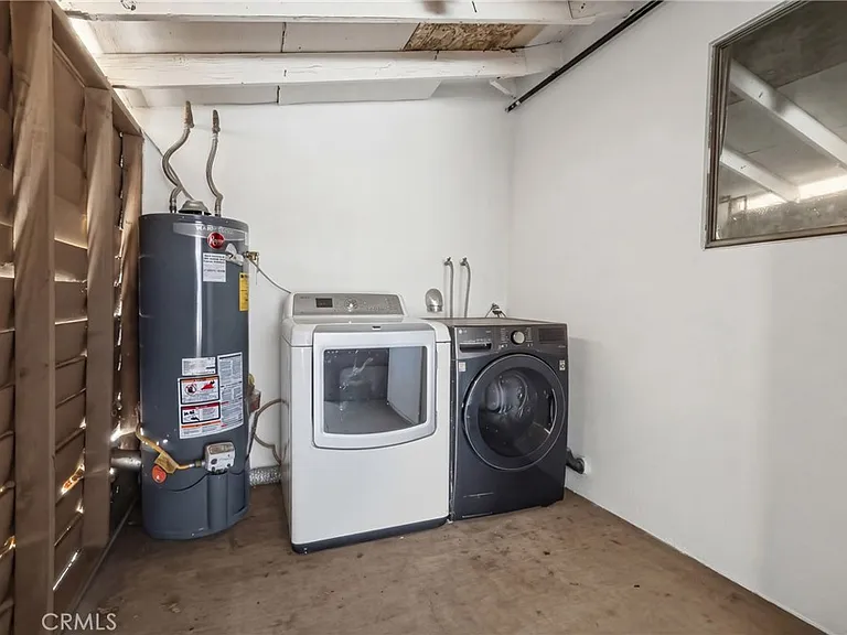 524 E Ghent St — Photo 22