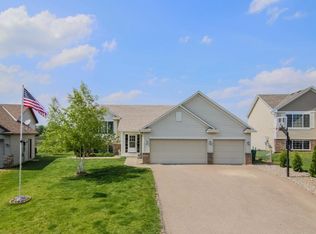 674 Golden Oak St, Lonsdale, MN 55046