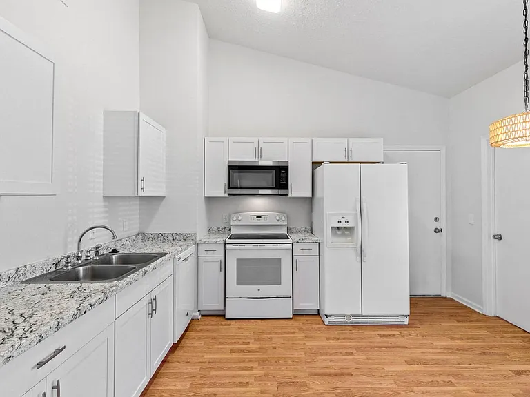 52 Woodcock Dr — Photo 11