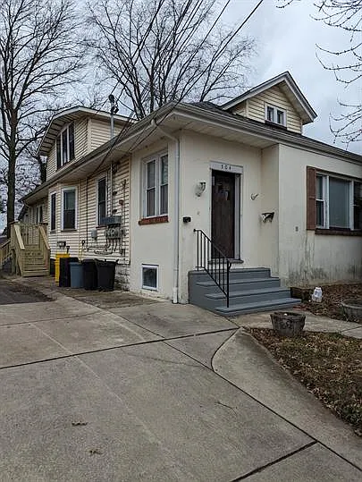 504 Cedarcroft Ave #C