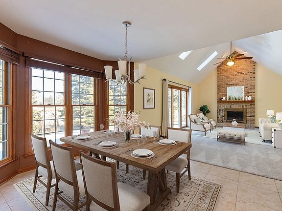 5th image of 202 Banbury Ln