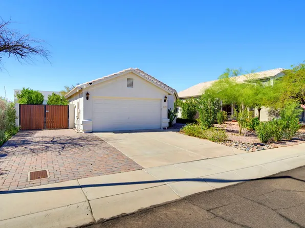5808 N Laguna Ct, Litchfield Park, AZ 85340