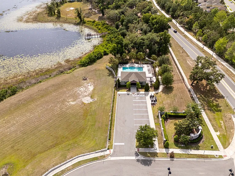 16827 Sanctuary Dr — Photo 6