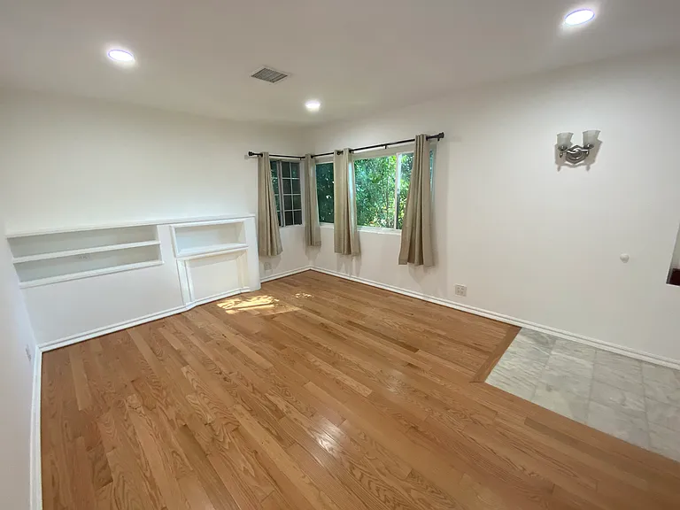 2710 Stoner Ave — Photo 28