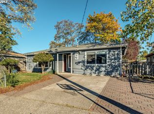 9923 SE Reedway St, Portland, OR 97266