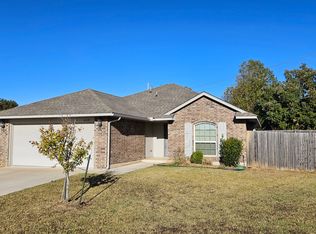 11629 SW 8th Cir, Yukon, OK 73099