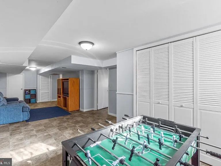 11837 Robinwood Dr — Photo 16