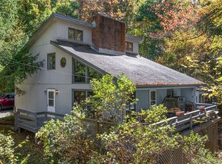 302 Walter Godbey Rd, West Jefferson, NC 28694
