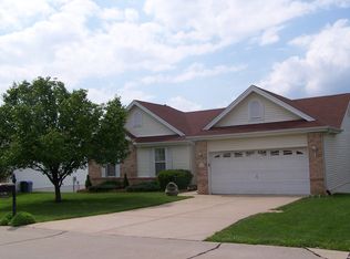 4620 Greenore Dr, High Ridge, MO 63049