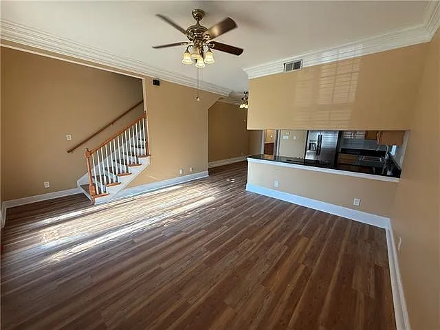 4 bed, 2.0 bath, 1850 sqft, $2,250 — Photo 3