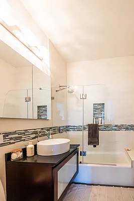 Rented by Smart City Real Estate LLC | media 14