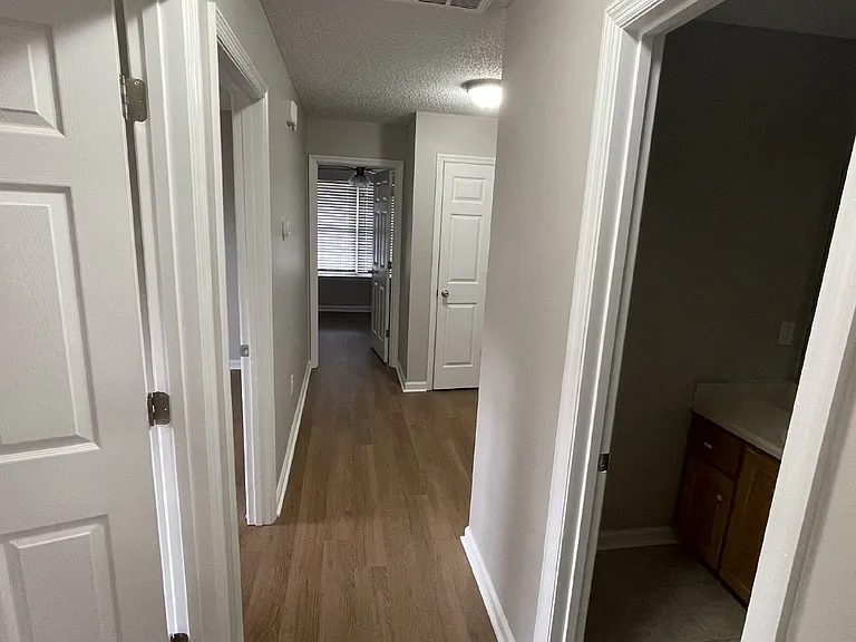 1952 Salisbury Way — Photo 14
