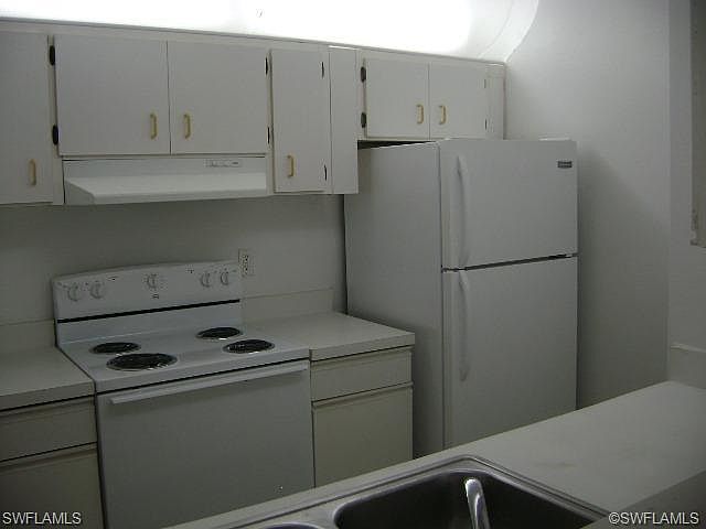 1st image of 190 Santa Clara Dr APT 4