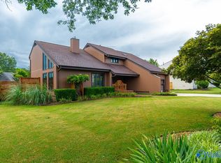 1213 Cedarwood Dr SW, Decatur, AL 35603