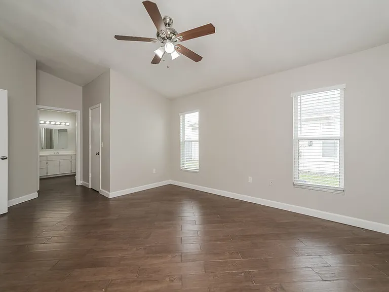 206 Kingshill Ct SE — Photo 10