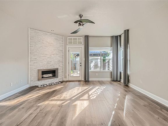 5th image of 328 Golden Eagle Ln