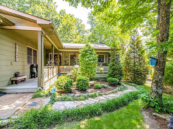 3rd image of 464/466 Snead Dr