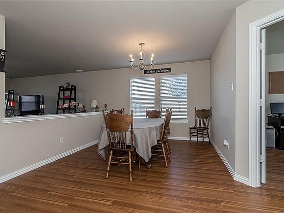 5th image of 1100 Honeywell Dr