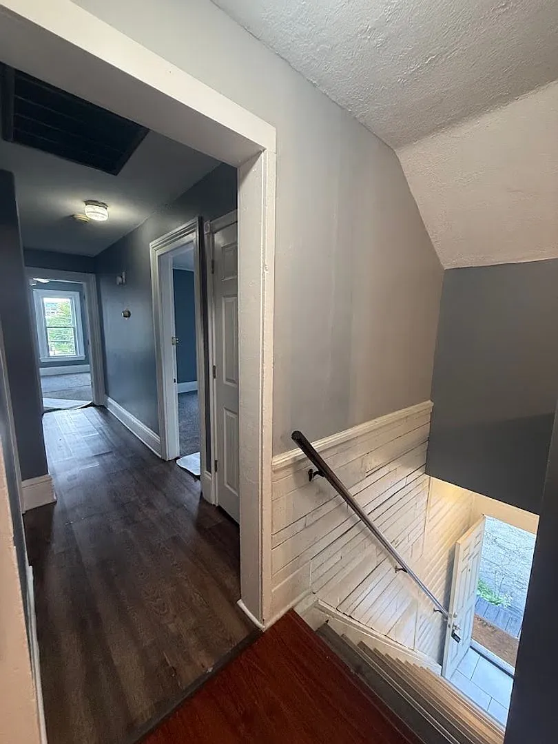 Buchtel Duplex — Photo 2