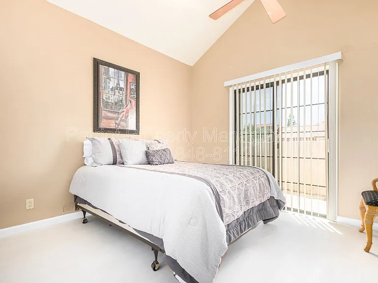 9705 E Mountain View Rd #1015 — Photo 14