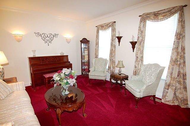 2nd image of 1337 Bluegrass Way