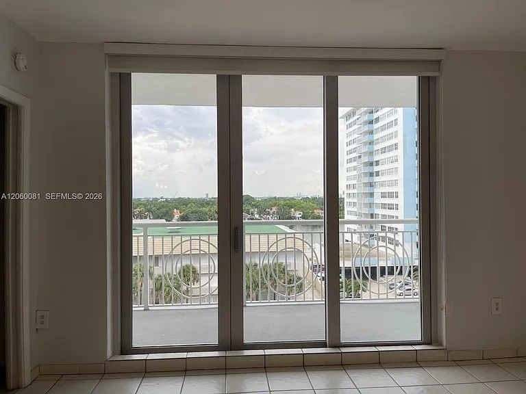 5825 Collins Ave #7B — Photo 12