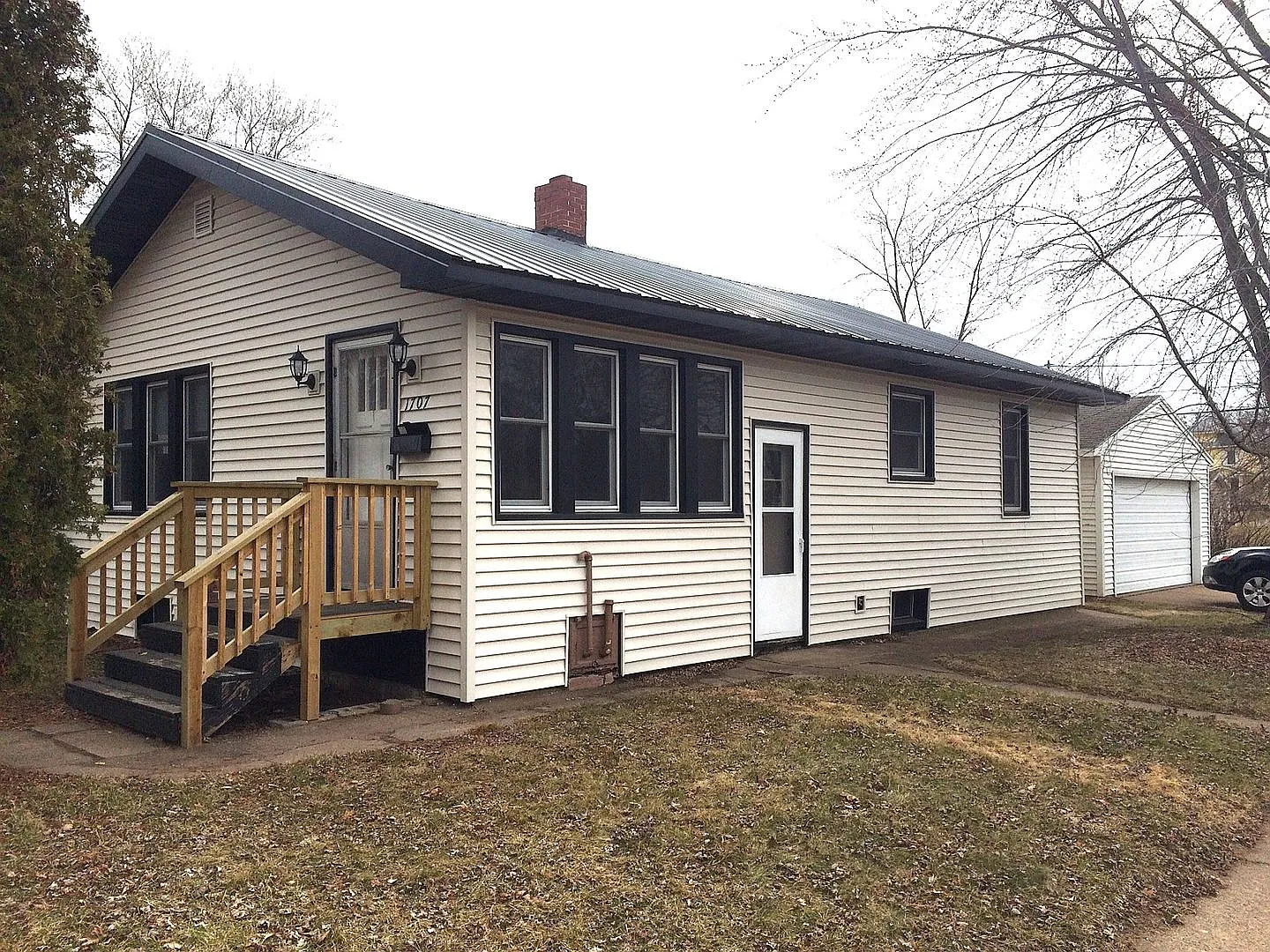 1707 Emery Street- Single Family Home — Photo 1