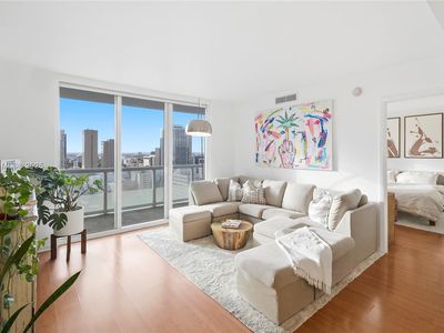 50 Biscayne Blvd #2911, Miami, FL, 33131