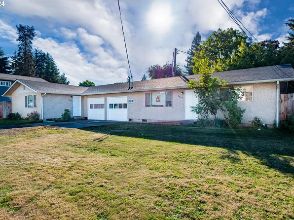 3086/3088 Memory Ln, Eugene, OR 97404