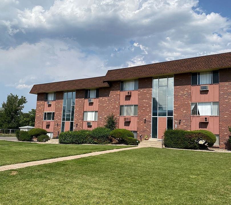 1st image of 211 S Balsam St APT 304