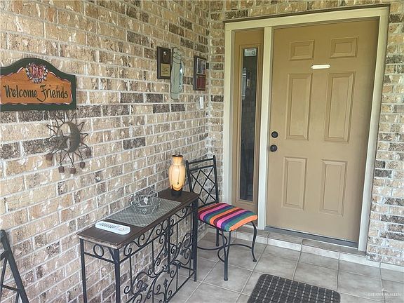 4th image of 339 Karen Dr