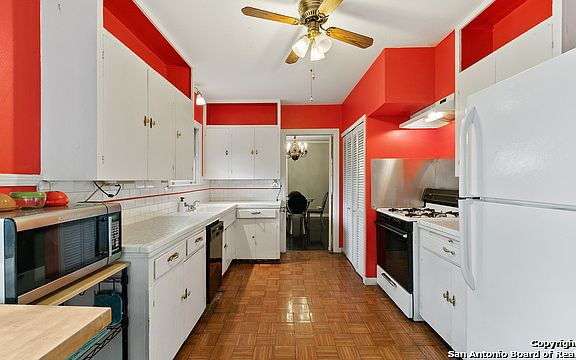 5th image of 410 W Lynwood Ave #A