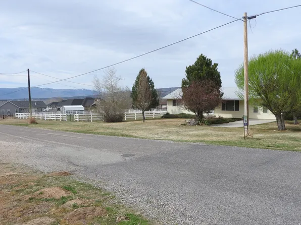 591 E 300 S, Spring City, UT 84647