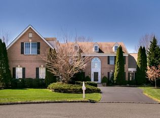 5 Turnberry Ct, Moorestown, NJ 08057