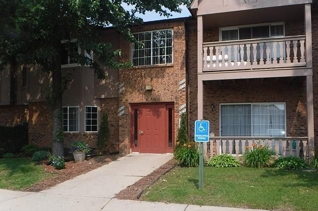 1st image of 30626 Oakridge Manor Dr