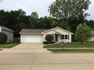 2767 Clover St, Oshkosh, WI 54901